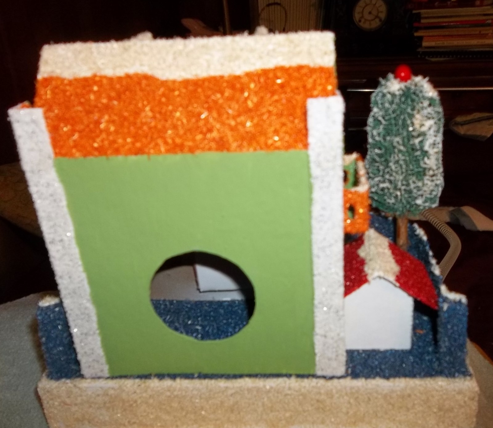 EBAY DELUXE WINDOW House & Cabbage rolls 016.JPG