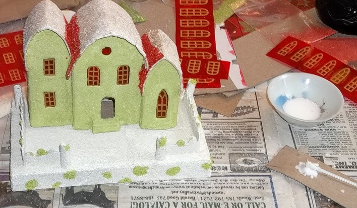 Green Spot & Foil Window hs 018.JPG