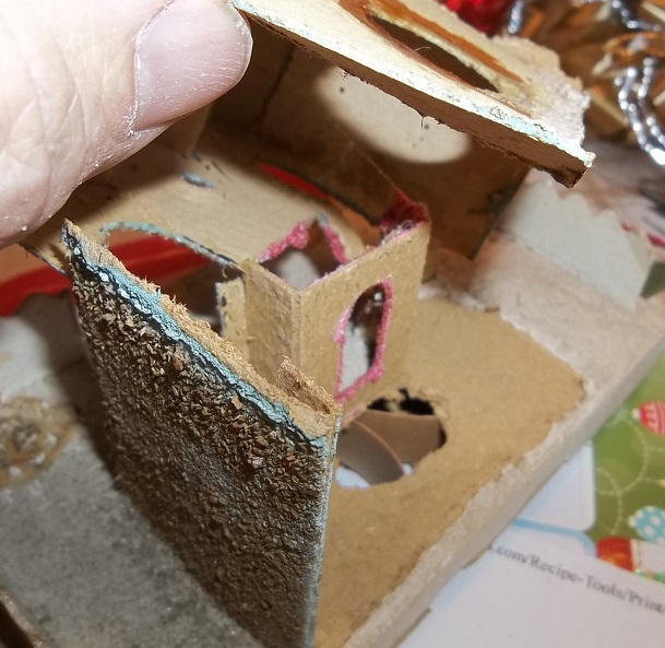 Toasty Odd ball house 008.JPG