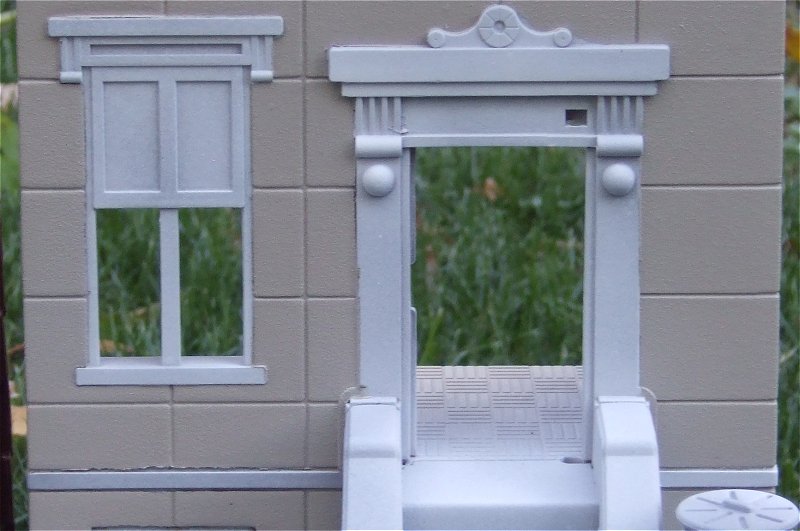 playskool_townhouse_unmasked_detail.jpg