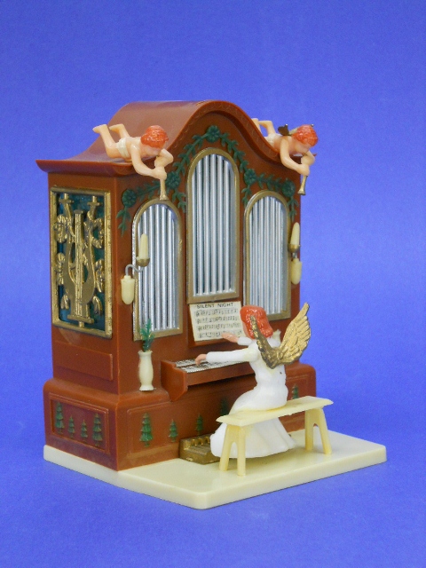 muic box 001 (480x640).jpg