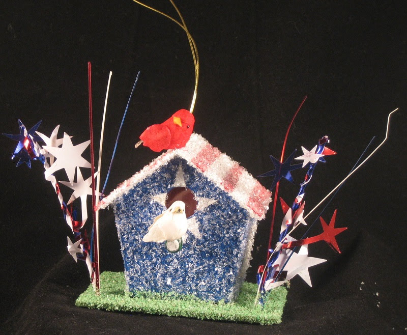 bird house 4th july 800.jpg