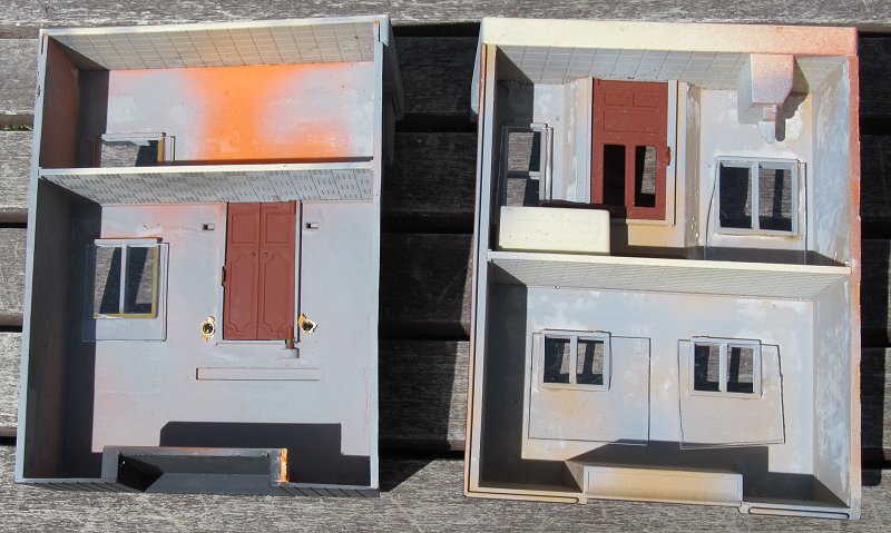 glazing_in_playskool_houses.jpg
