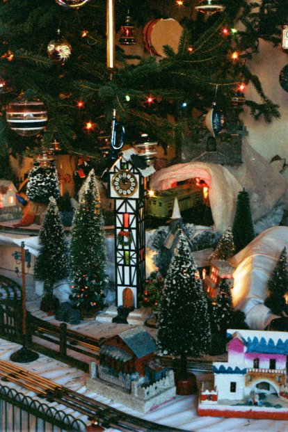 Christmas train putz