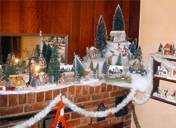 Tom Hull Christmas house collection