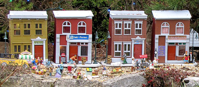 street_fair_new_boston_2012_400.jpg
