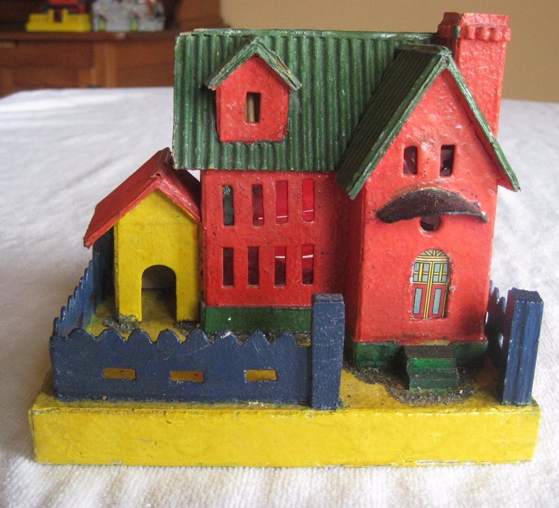 Vintage-rare-cardboard-Christmas-Lakkie-putz-house-Japan.jpg