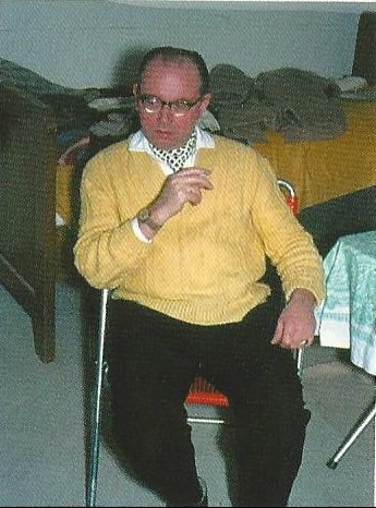 Peter Fritz 387 house model builder.jpg