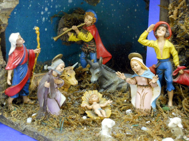 nativity manger 002.JPG