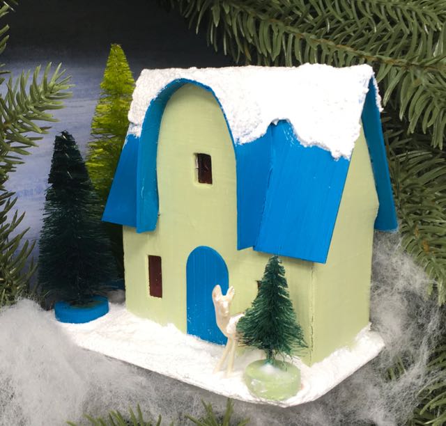 Round arch Christmas Putz house no 7 in wreath.jpg