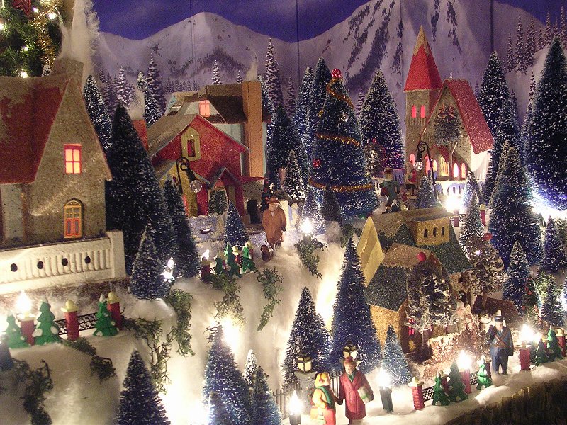 2012 Christmas Village 150_800.jpg